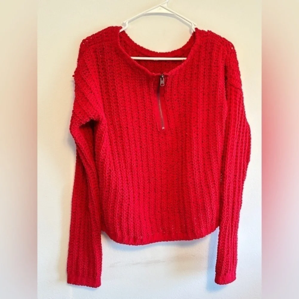 Abercrombie & Fitch‎ SZ L Womens Bright Red Open Weave